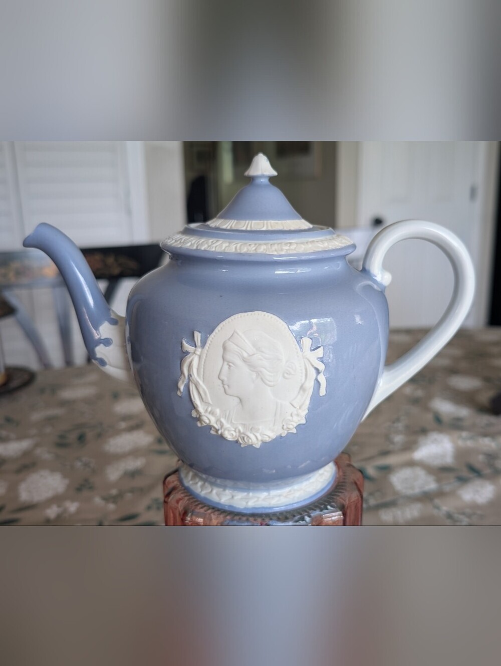 Union T Musterschulz Blue Relief Ceramic Teapot Set - Picture 2 of 15